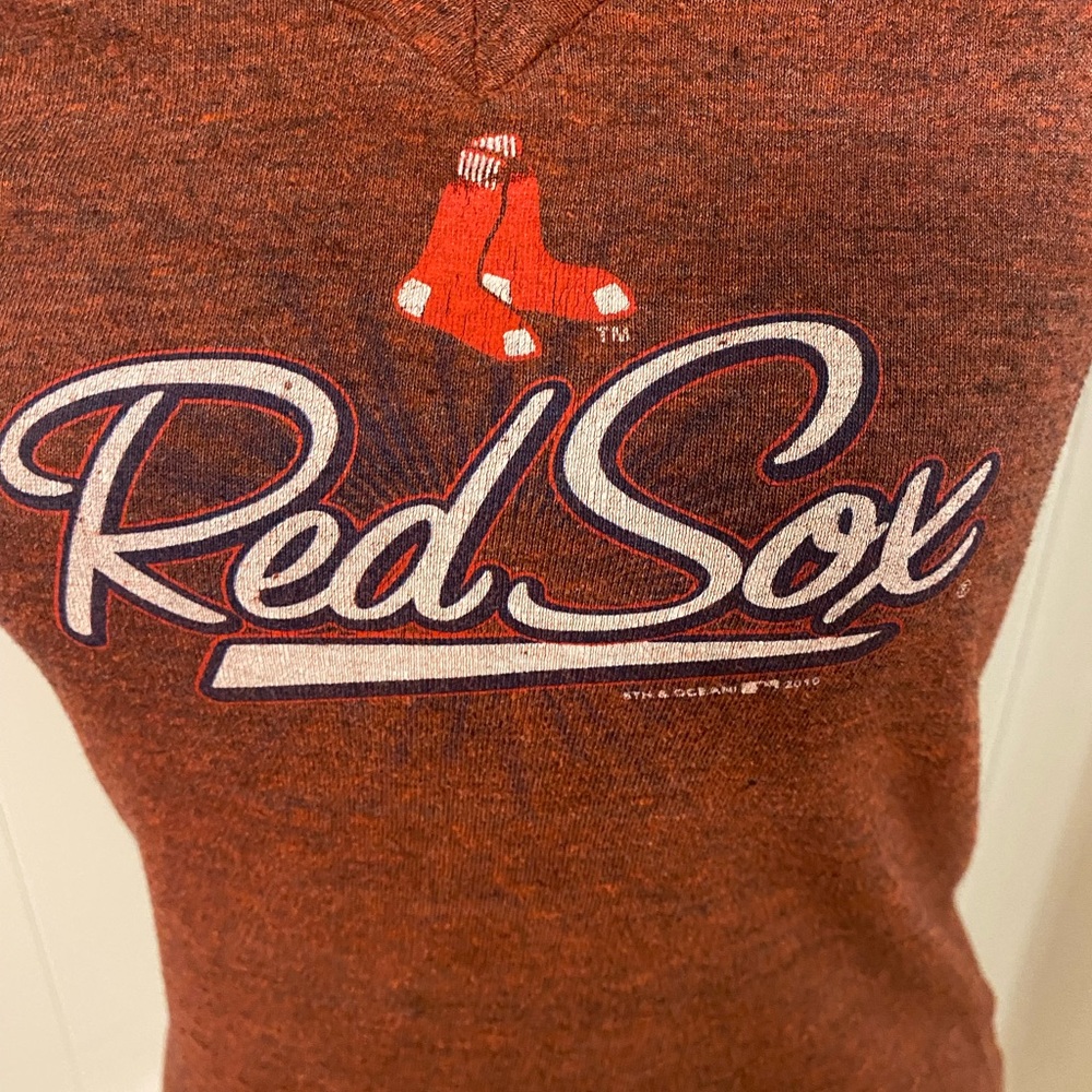5th & Ocean Boston Red Sox BoSox Red Sox Nation V-Neck Short Sleeve Tshirt Small